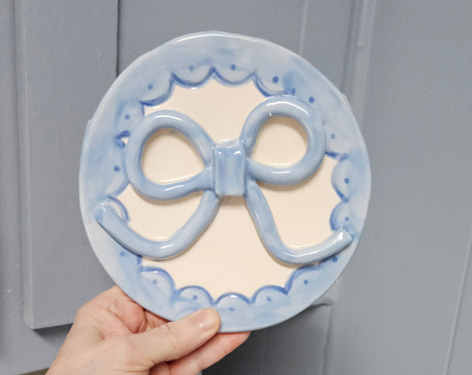 Bow Plate - Reverse Solid Scallop Border, Bow Color Choice, Hand Built Pottery