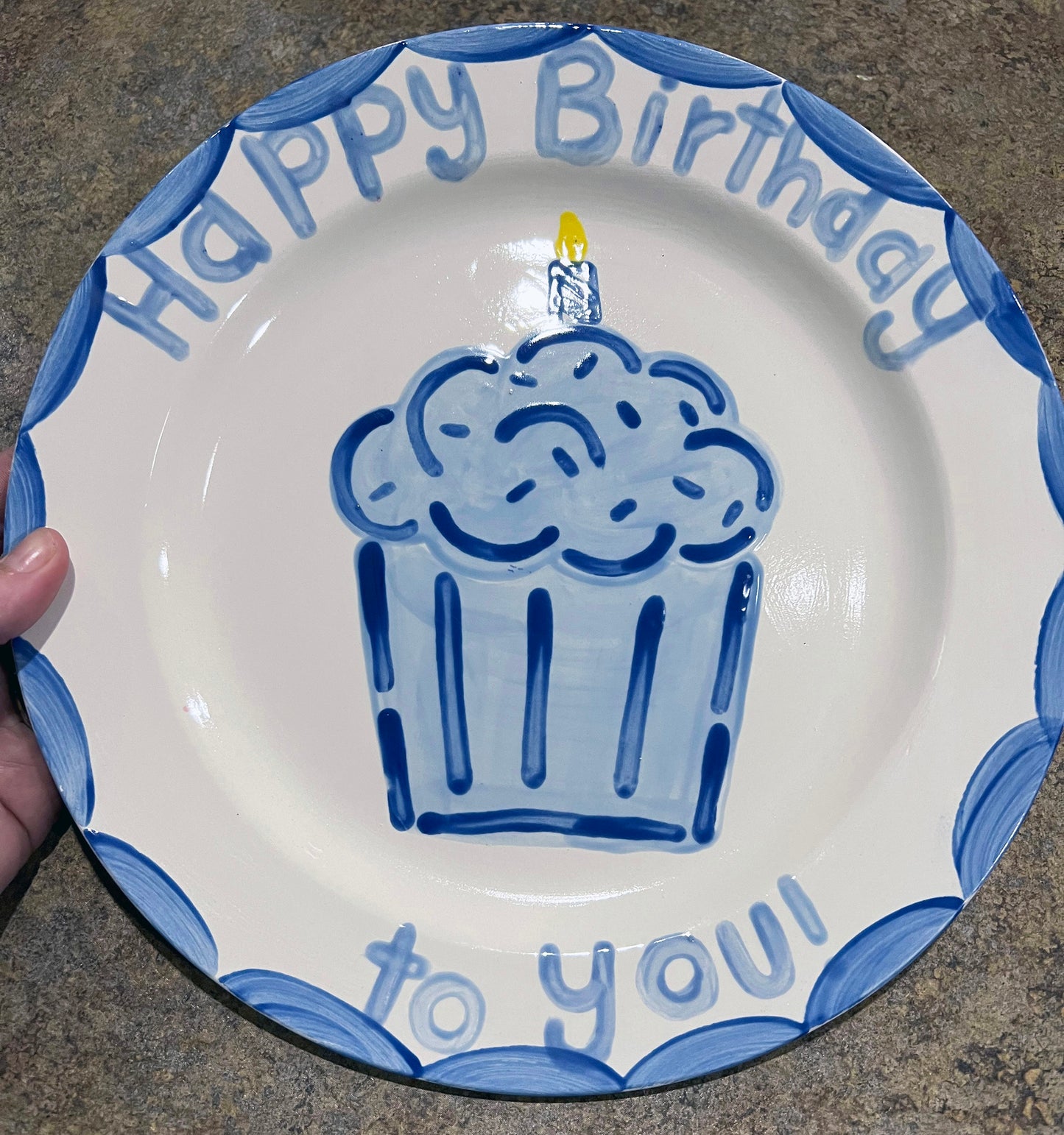Birthday Plate - Cupcake With Scallops Design