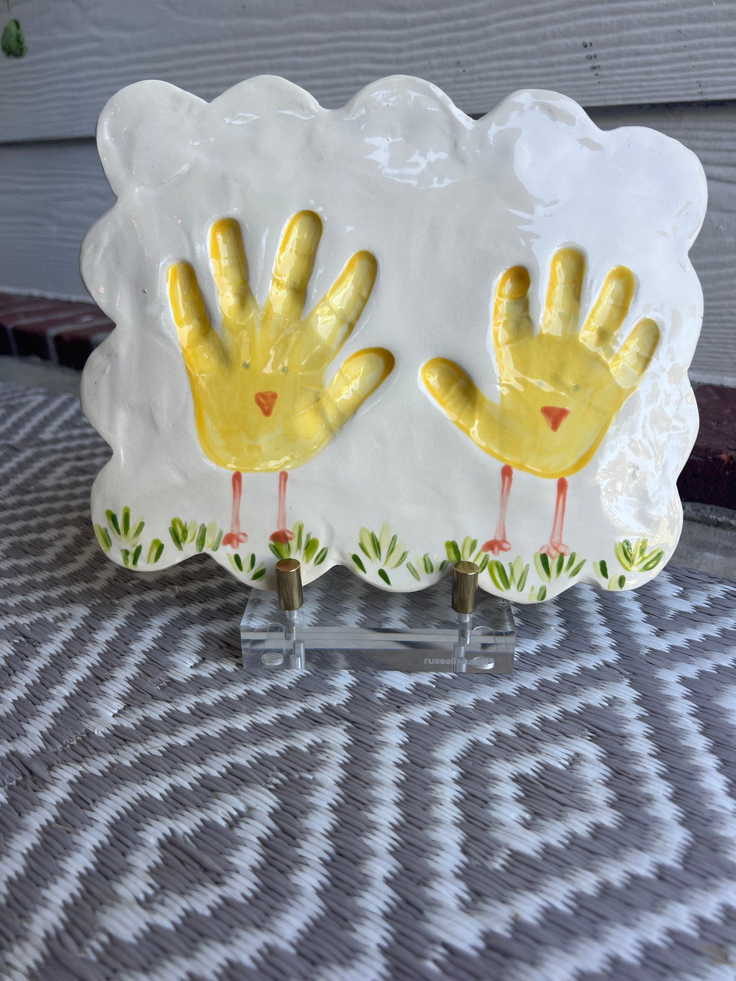 Scalloped Clay Imprint - Easter Chicks